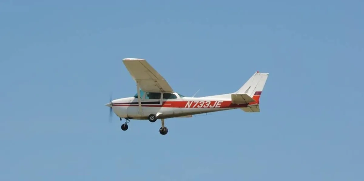 Photo of a plane used for the flight school at HGR